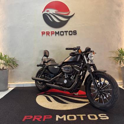 HARLEY-DAVIDSON SPORTSTER IRON 883 